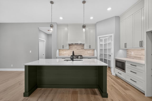 904 KALISPELL CT, Columbia, MO 65201