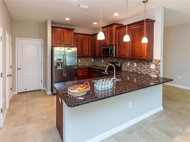 623 53RD AVE N, St Petersburg, FL 33703