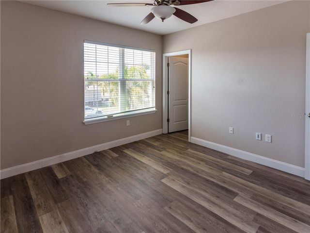 623 53RD AVE N, St Petersburg, FL 33703