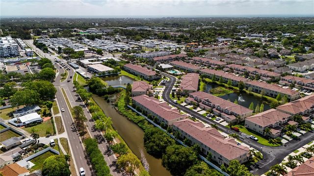 623 53RD AVE N, St Petersburg, FL 33703