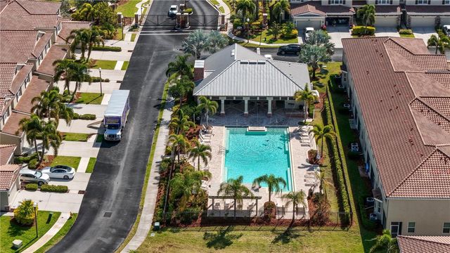 623 53RD AVE N, St Petersburg, FL 33703