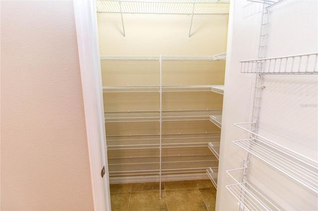 623 53RD AVE N, St Petersburg, FL 33703