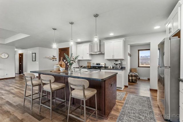 2348 Wild Oak DRIVE, Manitowoc, WI 54220