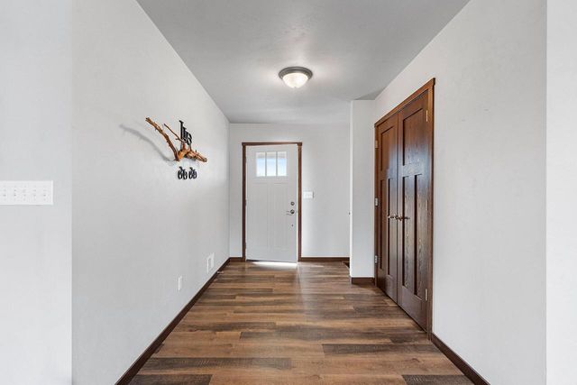 2348 Wild Oak DRIVE, Manitowoc, WI 54220