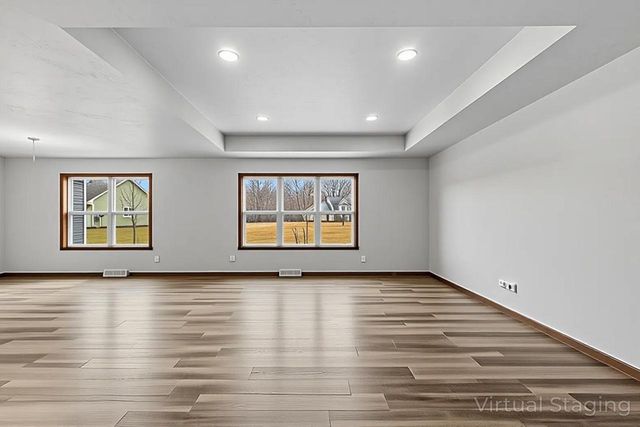 2348 Wild Oak DRIVE, Manitowoc, WI 54220