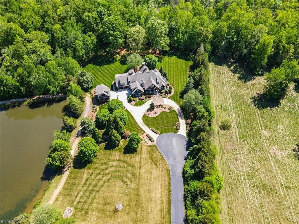5787 Meadow Pond Court, Summerfield, NC 27358