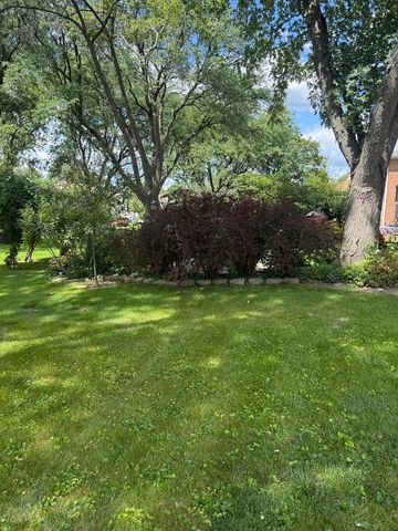 12 Gibson Road, Park Forest, IL 60466
