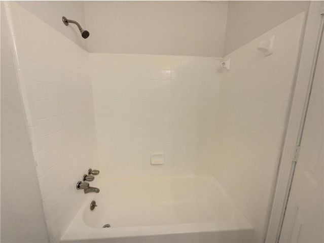 1467 Stoneleigh Circle, Stone Mountain, GA 30088