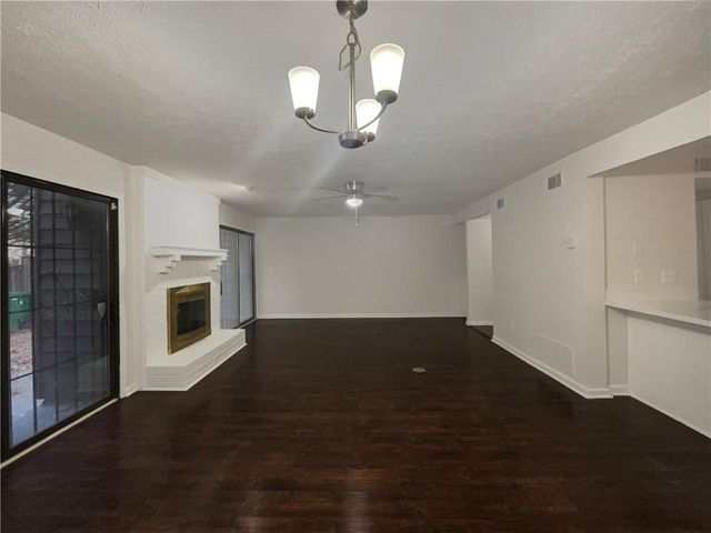 1467 Stoneleigh Circle, Stone Mountain, GA 30088