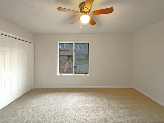 1467 Stoneleigh Circle, Stone Mountain, GA 30088