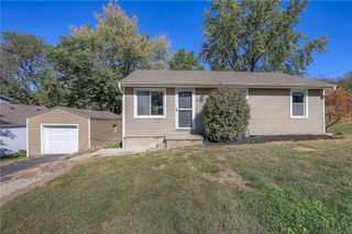4011 NE Kelsey Road, Kansas City, MO 64116