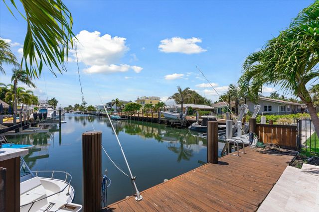 2948 NE 35th Court, Lighthouse Point, FL 33064