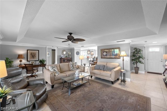124 Penny LN 5, Naples, FL 34112