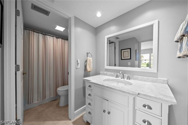 124 Penny LN 5, Naples, FL 34112