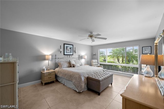 124 Penny LN 5, Naples, FL 34112
