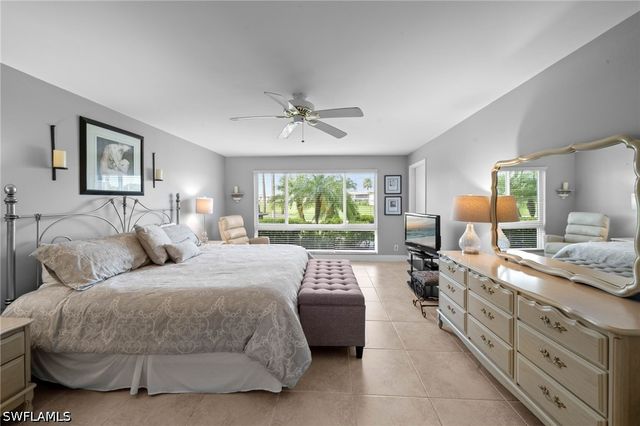 124 Penny LN 5, Naples, FL 34112