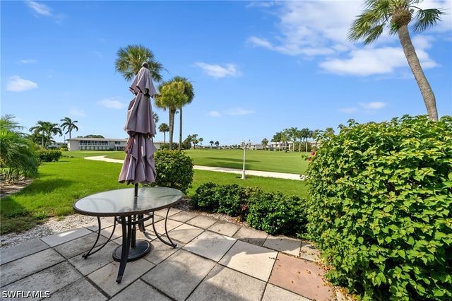 124 Penny LN 5, Naples, FL 34112