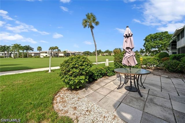124 Penny LN 5, Naples, FL 34112