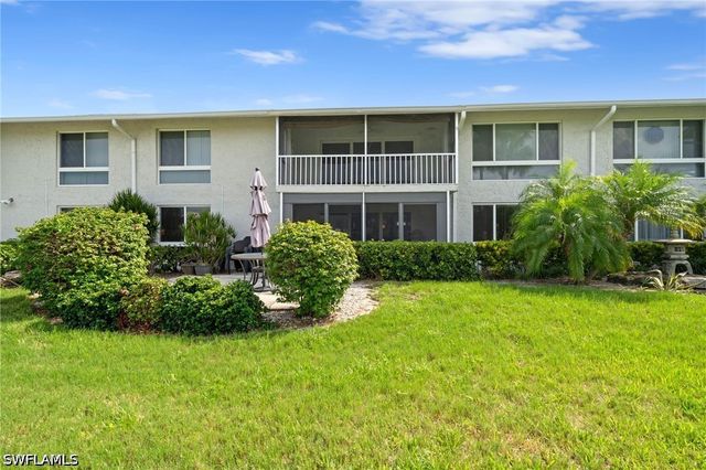 124 Penny LN 5, Naples, FL 34112