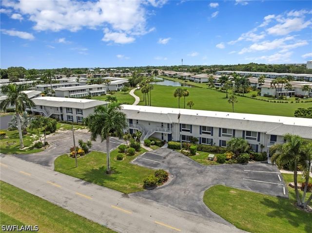 124 Penny LN 5, Naples, FL 34112