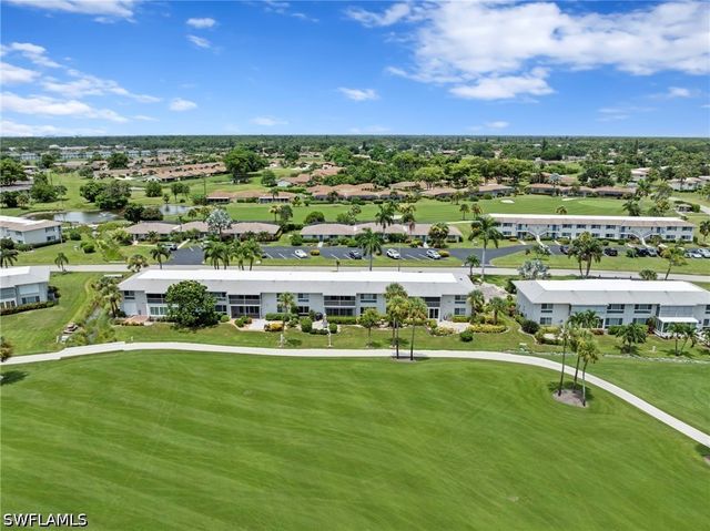 124 Penny LN 5, Naples, FL 34112