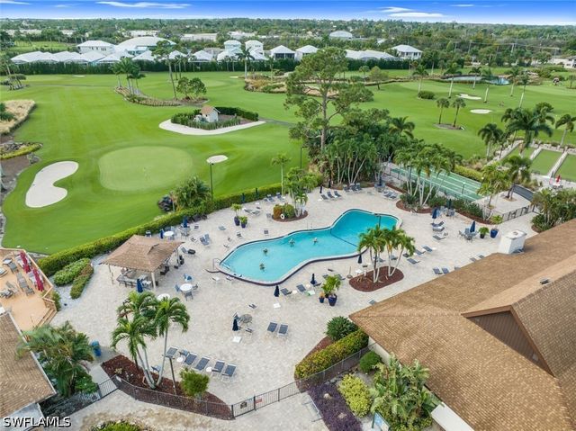 124 Penny LN 5, Naples, FL 34112