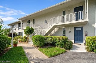 124 Penny LN 5, Naples, FL 34112