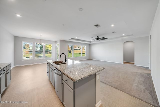 334 Bridlewood Dr, Shepherdsville, KY 40165