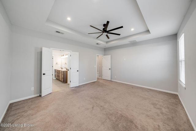 334 Bridlewood Dr, Shepherdsville, KY 40165