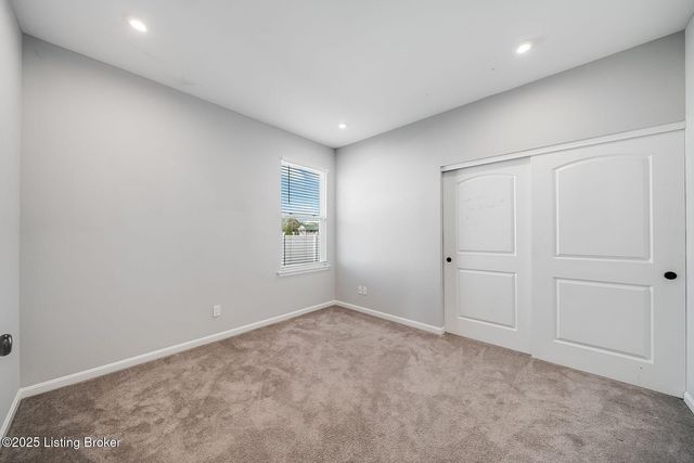 334 Bridlewood Dr, Shepherdsville, KY 40165