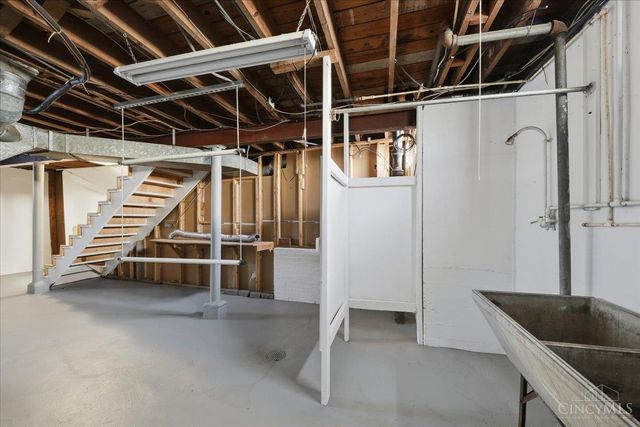 808 The Alameda, Middletown, OH 45044