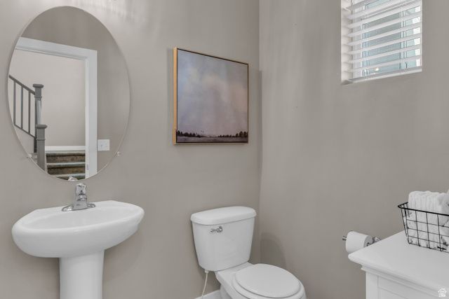 10223 S SPLIT ROCK DR, South Jordan, UT 84009