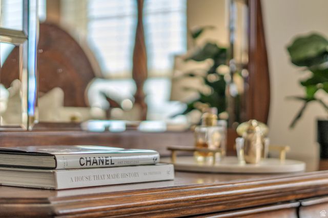 10223 S SPLIT ROCK DR, South Jordan, UT 84009