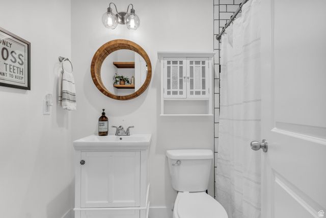 10223 S SPLIT ROCK DR, South Jordan, UT 84009