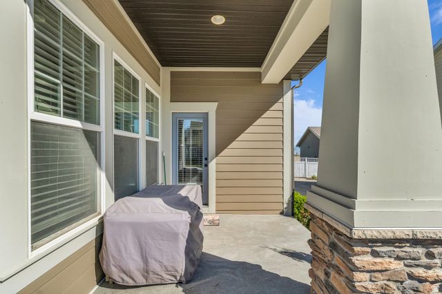 10223 S SPLIT ROCK DR, South Jordan, UT 84009