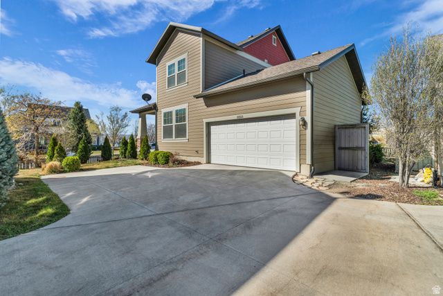 10223 S SPLIT ROCK DR, South Jordan, UT 84009