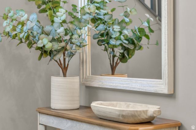 10223 S SPLIT ROCK DR, South Jordan, UT 84009