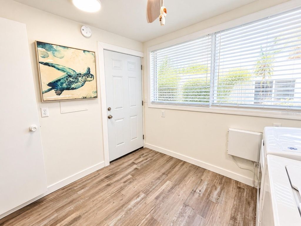 Image 11 of property listing at 6605 CONNECTICUT STREET, Bradenton, FL 34207