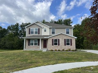 2345 Scenic Hollow Drive, Grand Blanc, MI 48439
