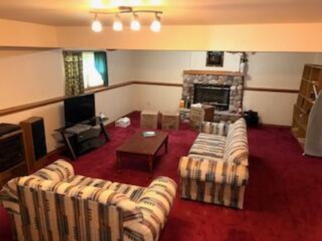 9371 S Chicago ROAD, Oak Creek, WI 53154