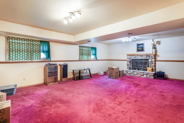 9371 S Chicago ROAD, Oak Creek, WI 53154