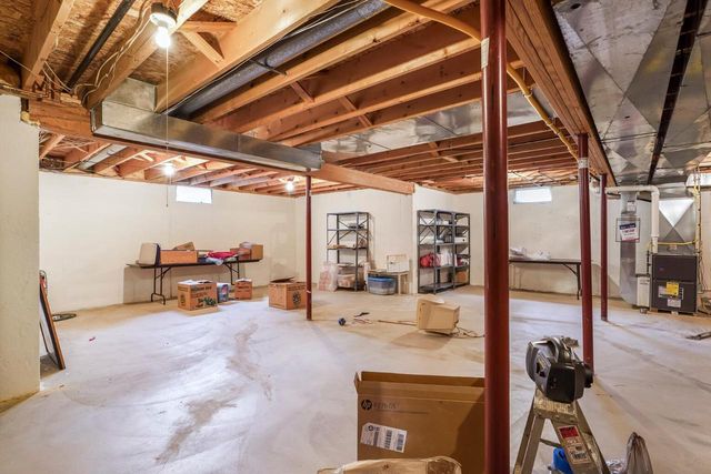 9371 S Chicago ROAD, Oak Creek, WI 53154