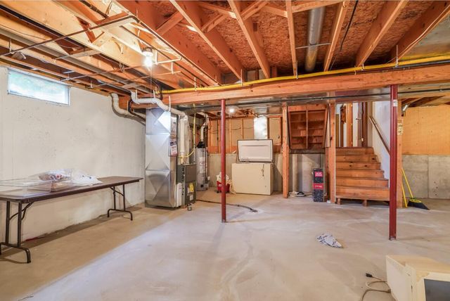 9371 S Chicago ROAD, Oak Creek, WI 53154