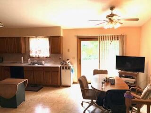 9371 S Chicago ROAD, Oak Creek, WI 53154