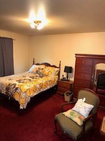 9371 S Chicago ROAD, Oak Creek, WI 53154