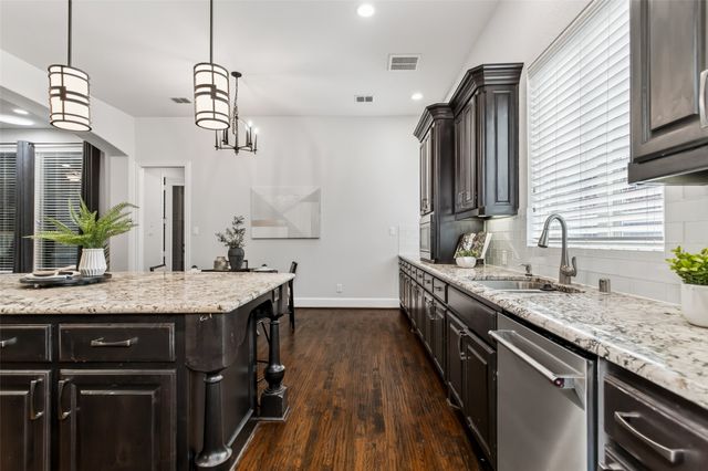 894 Starcreek Parkway, Allen, TX 75013