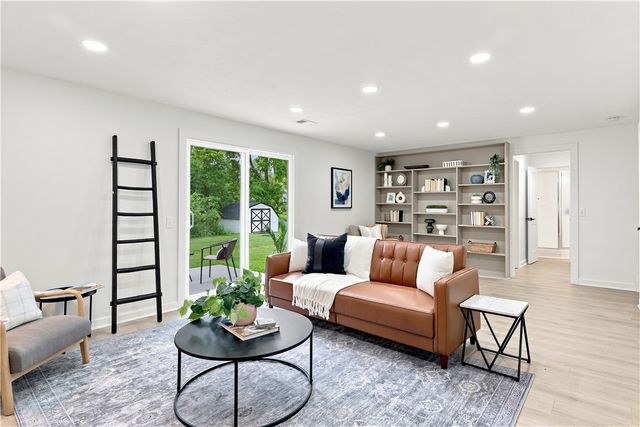 1747 Scribner Road, Penfield, NY 14526