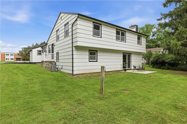 1747 Scribner Road, Penfield, NY 14526