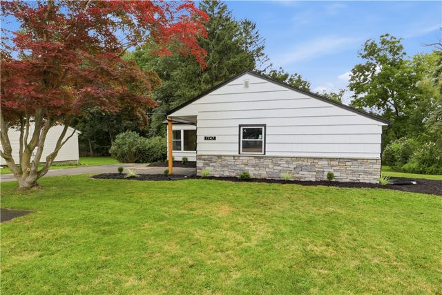 1747 Scribner Road, Penfield, NY 14526