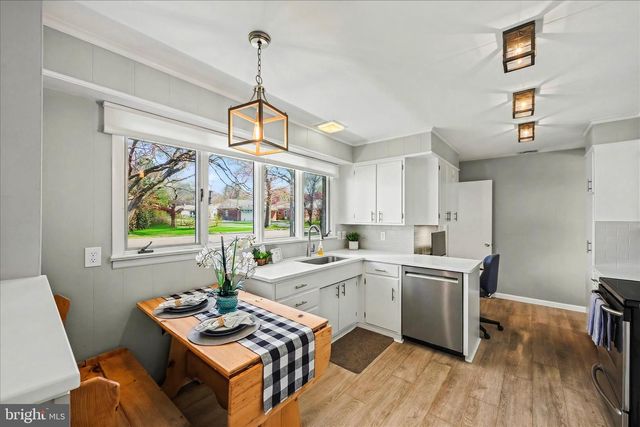 224 N CHESTNUT ST, Elizabethtown, PA 17022